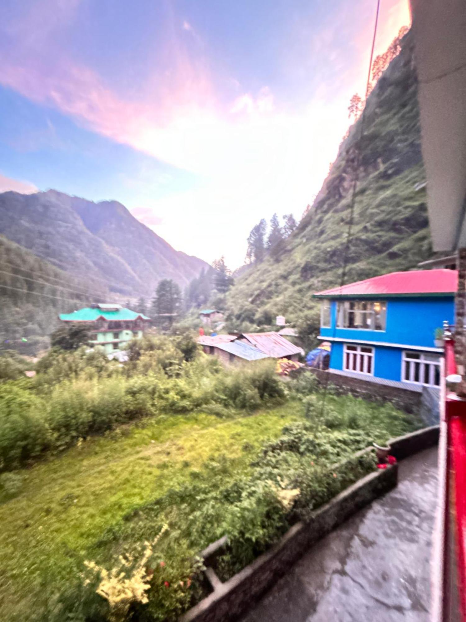 Formosa Hostel & Cafe Kasol Zewnętrze zdjęcie