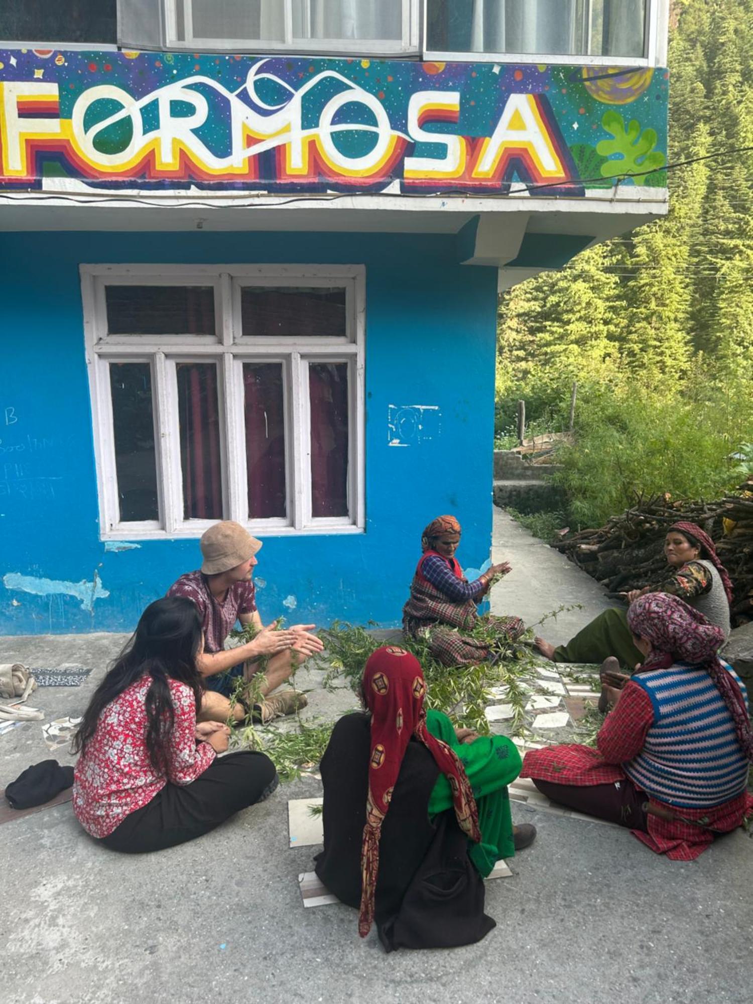 Formosa Hostel & Cafe Kasol Zewnętrze zdjęcie