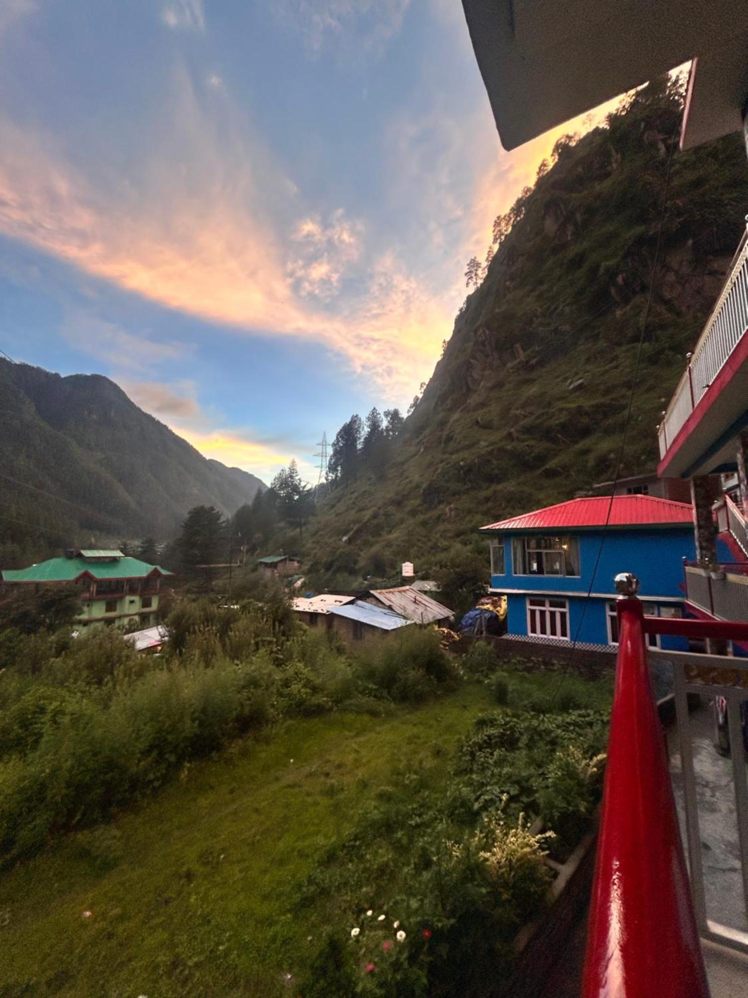 Formosa Hostel & Cafe Kasol Zewnętrze zdjęcie