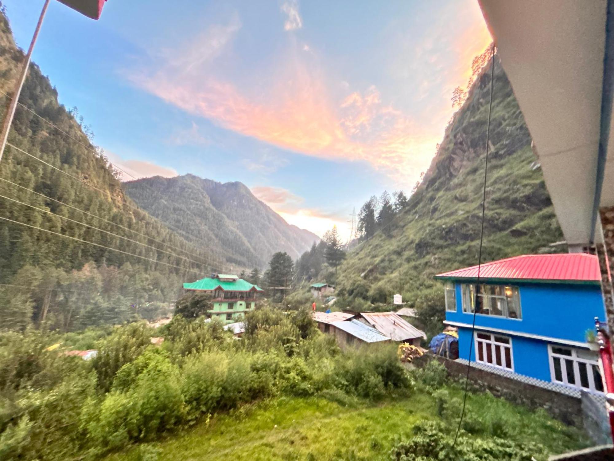 Formosa Hostel & Cafe Kasol Zewnętrze zdjęcie